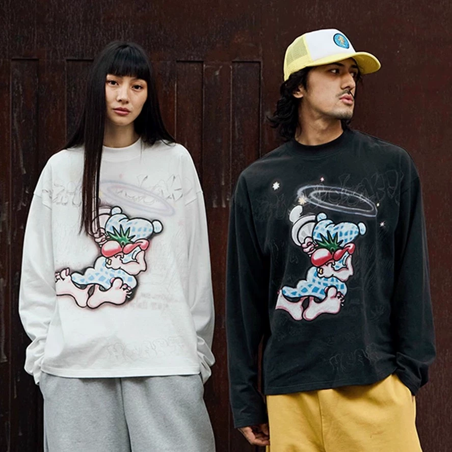 WHOOSIS（不知其名）喷漆胶囊醉奶小人磨毛长袖t恤宽松休闲男女潮