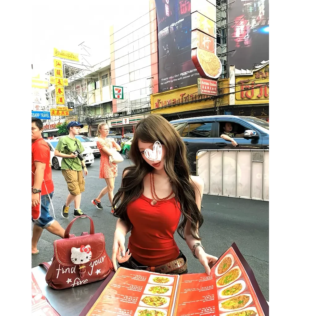 【澳洲野蝶】辣妹露背蝴蝶链条设计感挂脖背心上衣女小心机性感T恤