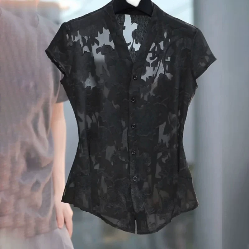 2025v领黑色提花短袖衬衫女夏季新款修身时尚收腰设计感薄款上衣