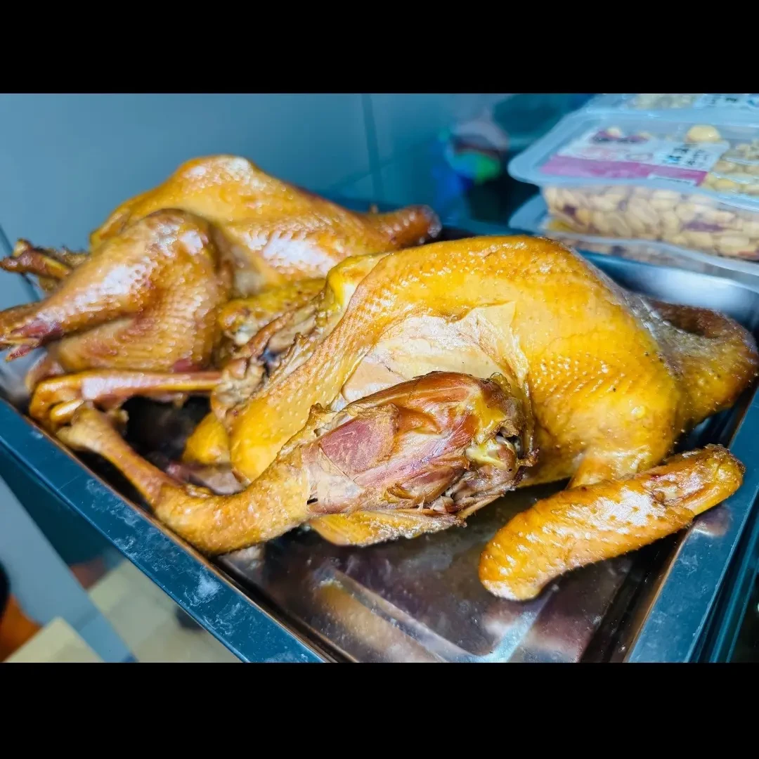 住哥烤鹅老式烧鸡，精选散养土鸡有翅有爪