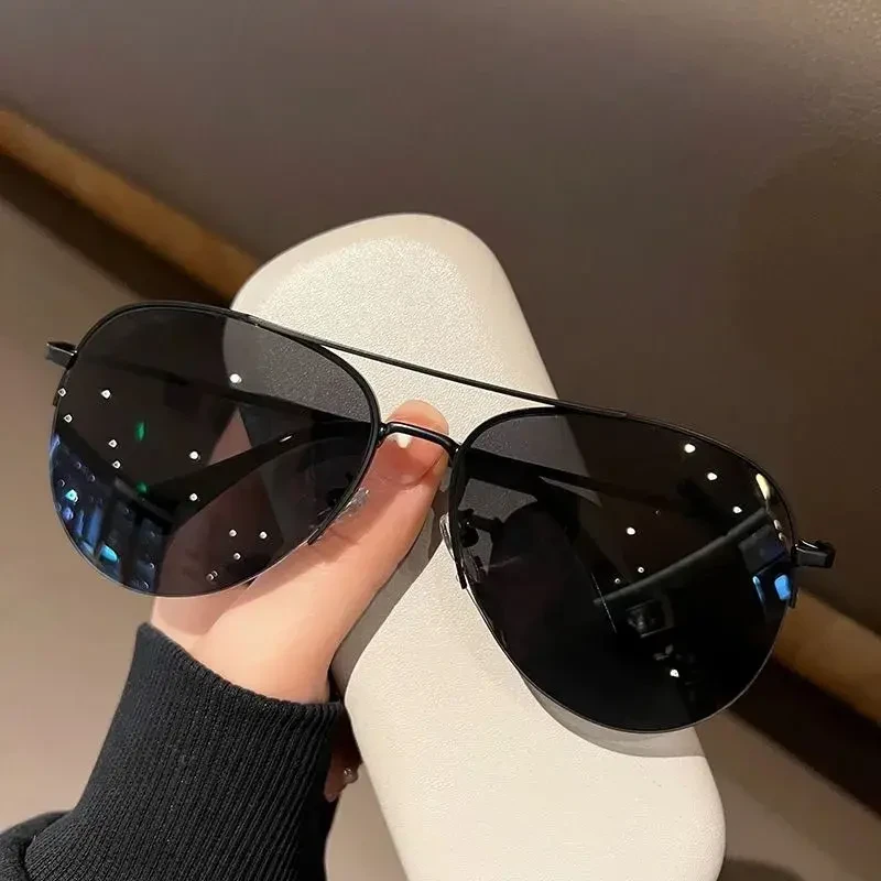 飞行员墨镜男女百搭大脸显瘦开车防紫外线蛤蟆镜个性半框太阳眼潮