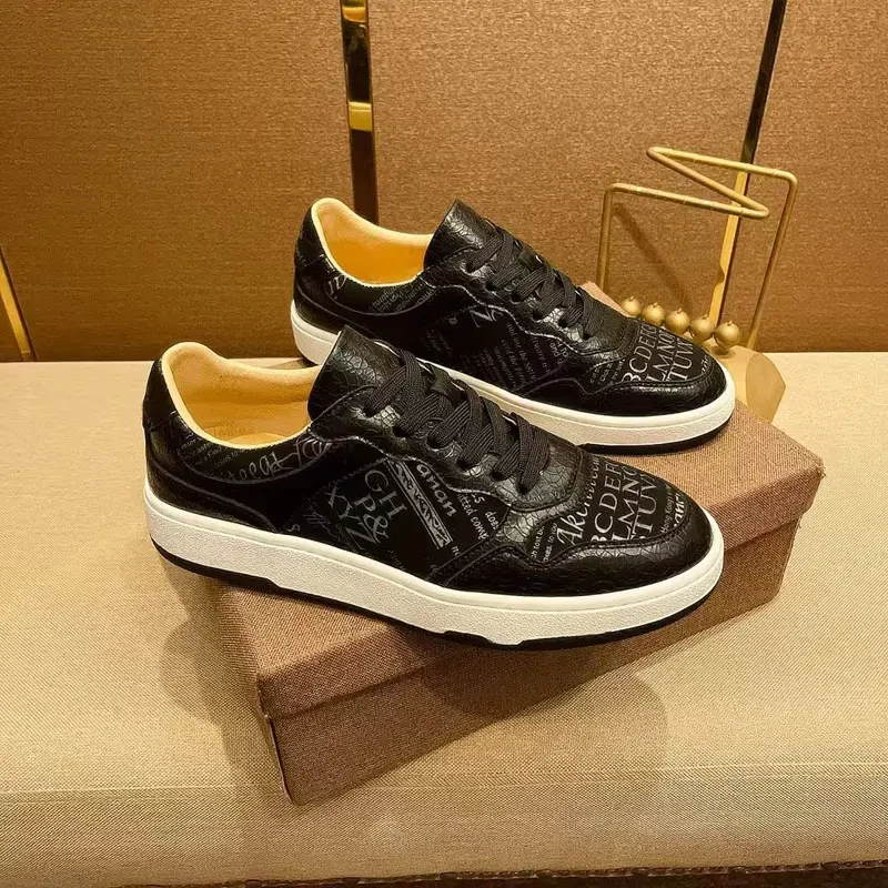 潮鞋男士透气潮流时尚鞋子轻奢百搭爆款低帮鞋真皮透气板鞋夏季