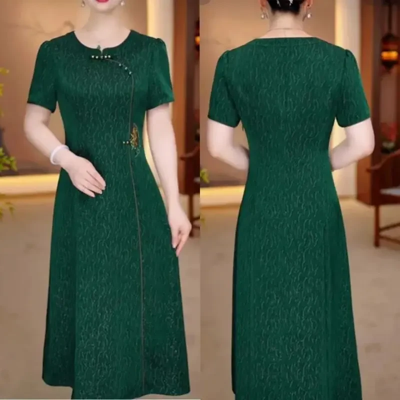 夏季新款连衣裙绿色绣花收腰礼裙中长款高贵复古洋气裙子