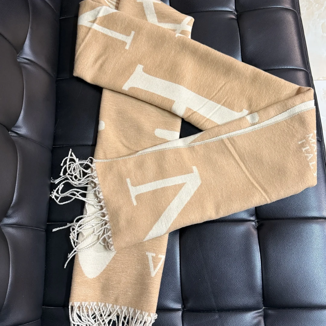 男女通用休闲女保暖字母冬季极简风双面围巾男士