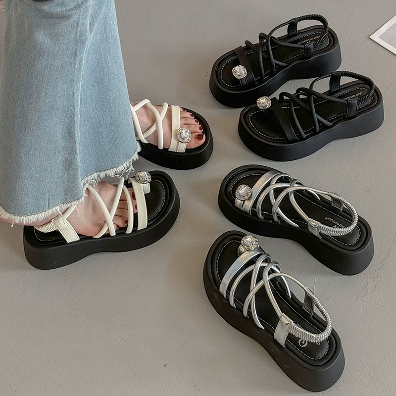 贾不假凉鞋女款2025新款夏季绝美时尚配裙子厚底增高套趾沙滩鞋子