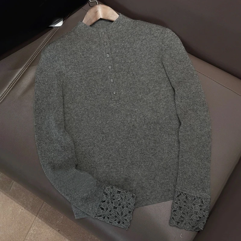 【大码】灰色半高领套头毛衣女秋冬慵懒风宽松显瘦钩花蕾丝打底针织