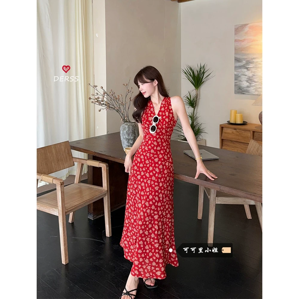 复古碎花露背挂脖连衣裙女2025早春新款欲辣妹气质收腰显瘦长裙