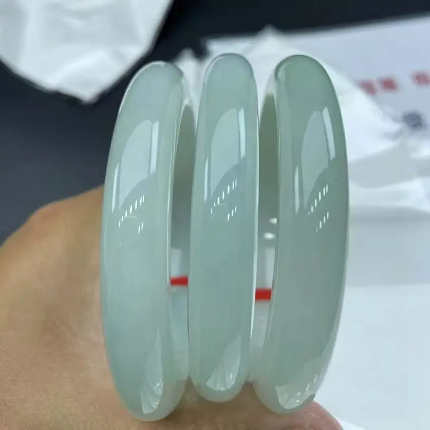 天然缅甸A货翡翠（多样性发一）