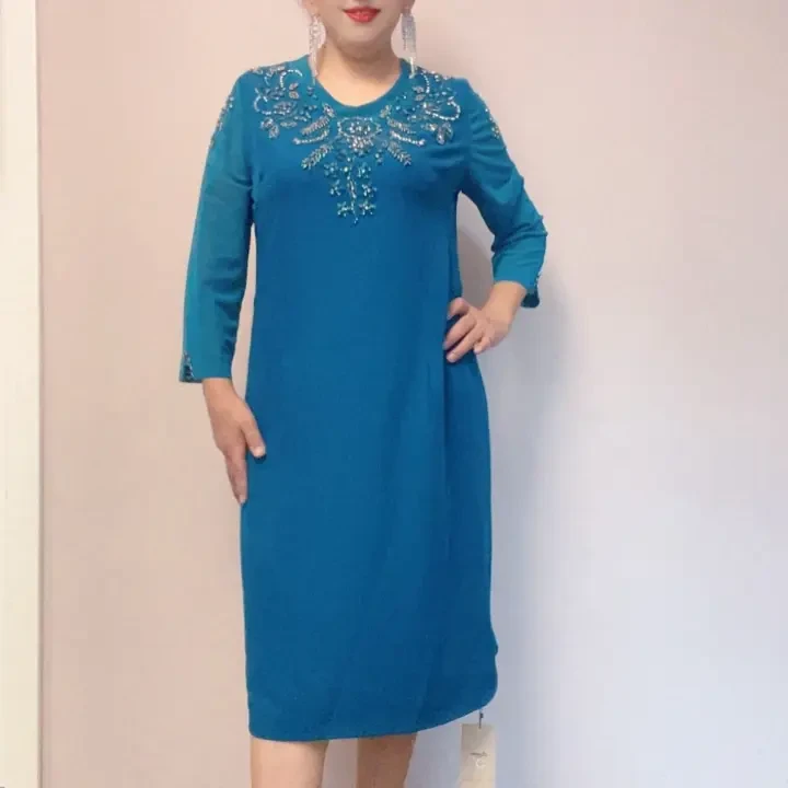 优雅女士纯色A字中长连衣裙