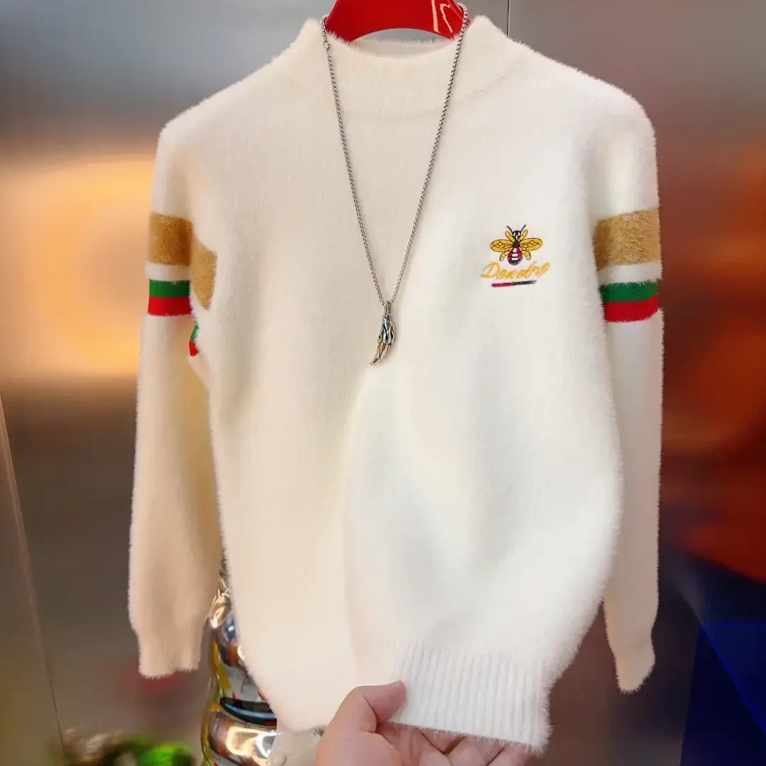 2025新款男女同款冬季双面绒时尚百搭刺绣保暖套头毛时尚百搭帅