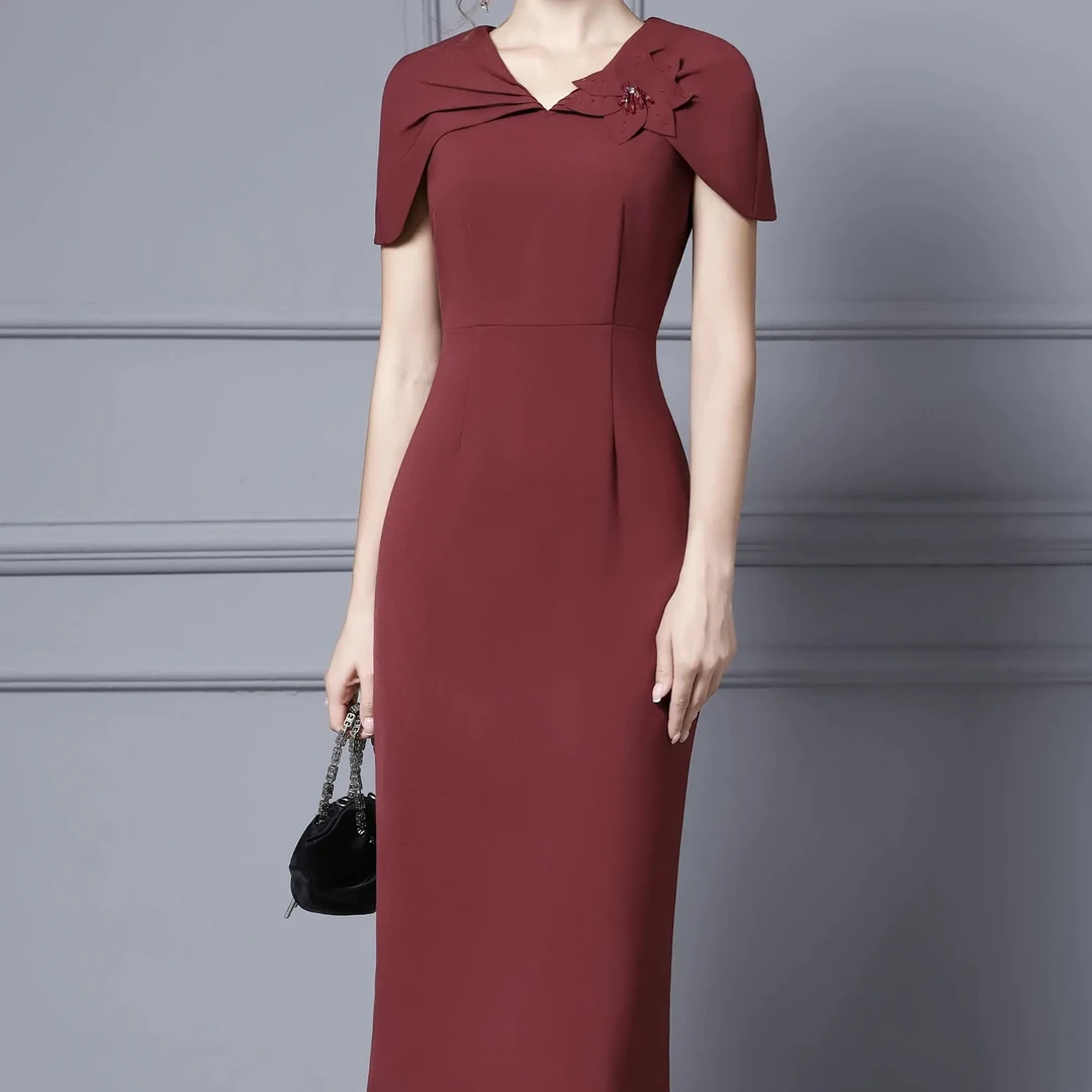 秋秋精选重要场合漂亮酒红色斗篷过膝长款修身显瘦连衣裙20956