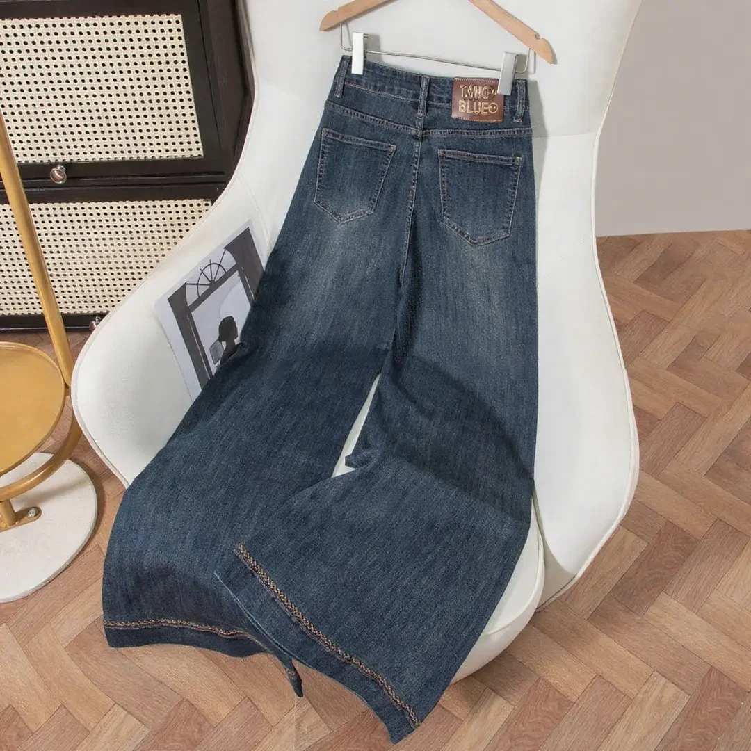 高腰微喇叭牛仔裤女秋季韩版网红显瘦小个子直筒裤长裤子女生