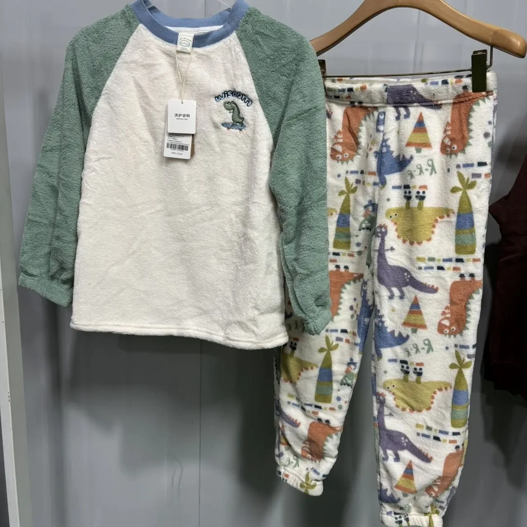 绿色恐龙珊瑚绒童家居服套装（不退换）