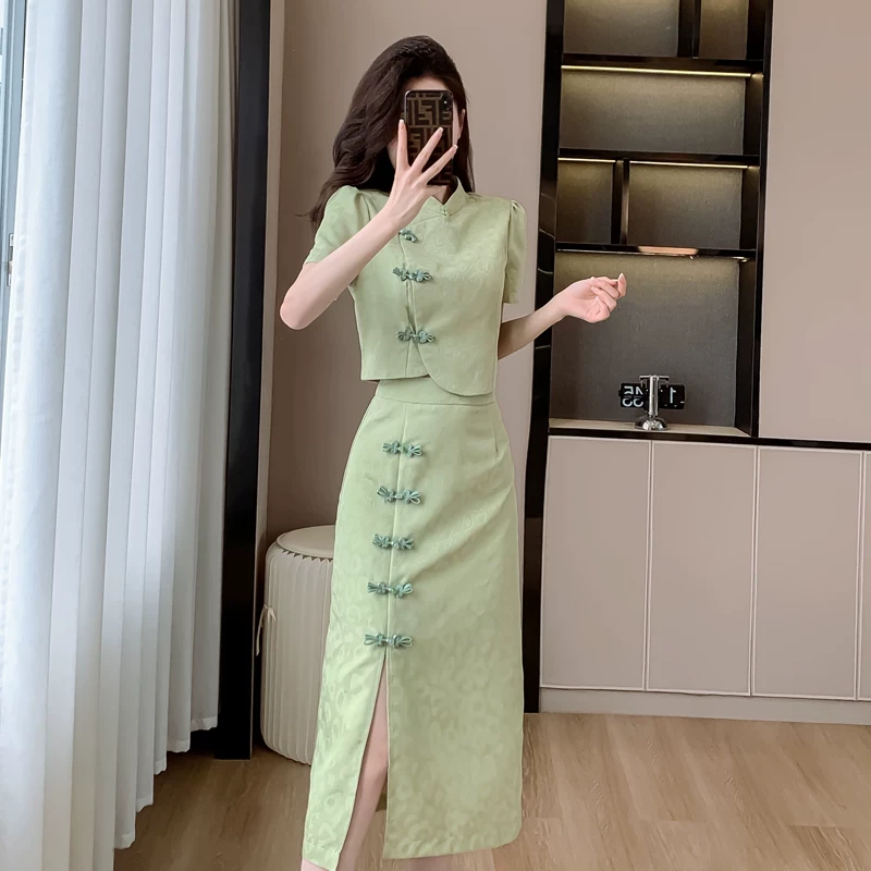 年轻款少女绿色绝美旗袍高级感小个子日常2025新中式国风两件套装