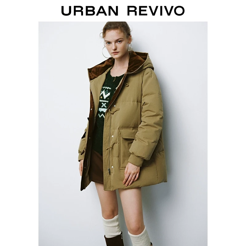 UR2024冬季新款女装雅丹风牛角扣连帽口袋羽绒服UYL140028