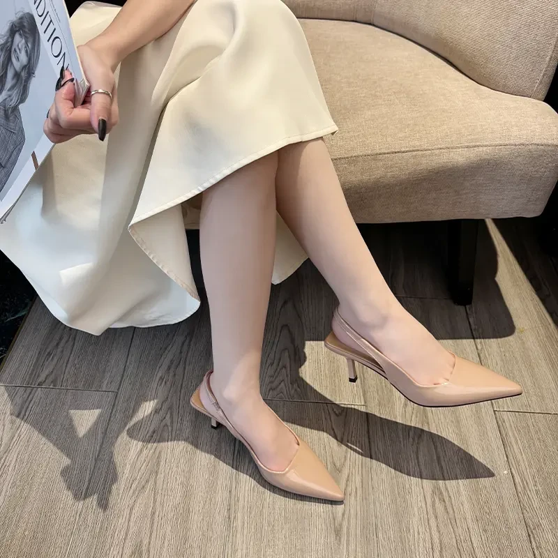 2025法式漆皮包头凉鞋女夏季新款百搭细跟尖头一字扣带气质高跟鞋