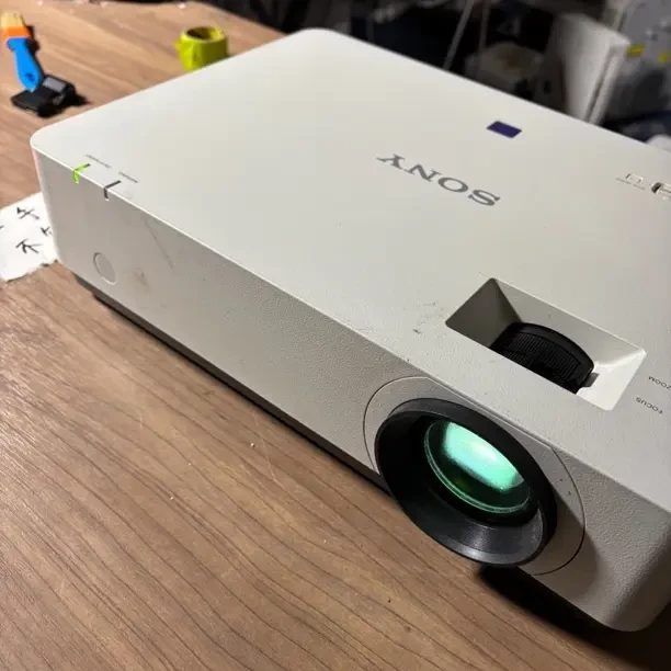 二手 新款索泥ex5系列投影仪 运费自理