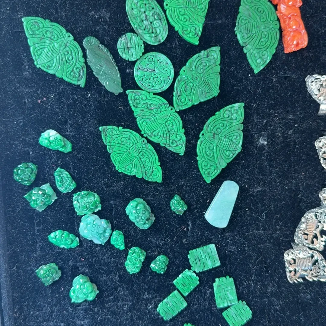 9.9小禾翡翠雕刻多样发货款式