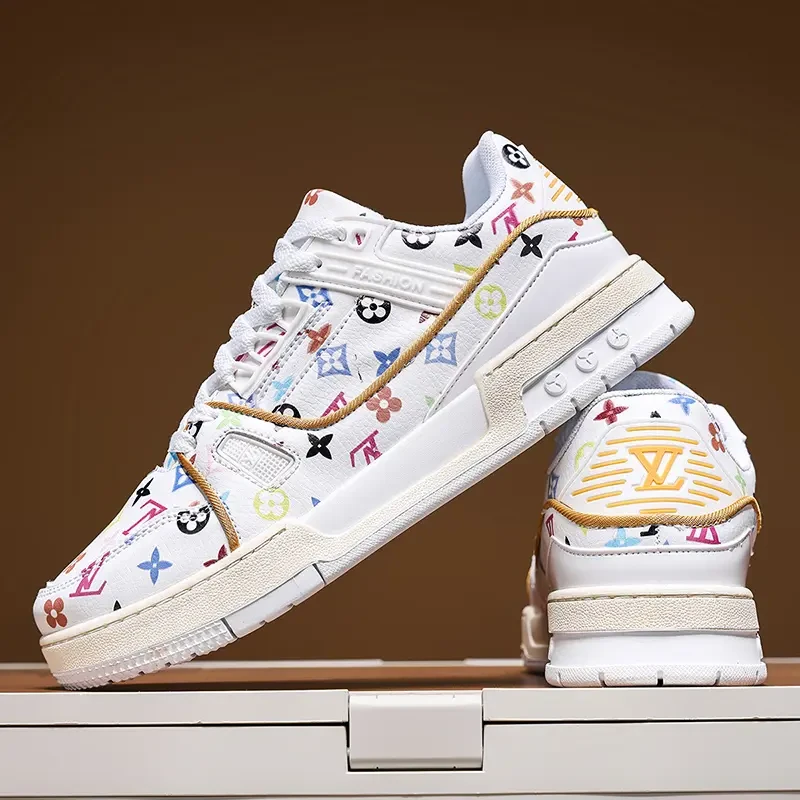 春季新寺三彩系列轻奢男女情侣休闲板鞋