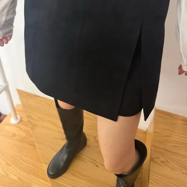 【金姐家】秋冬新款高腰显瘦毛呢A字开叉半身裙百搭简约通勤风