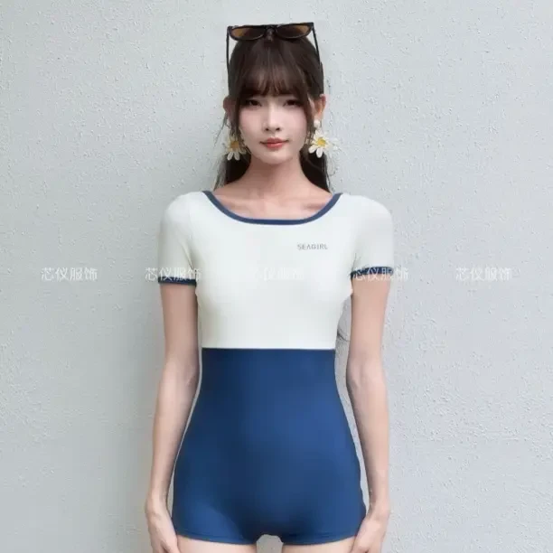 新款平角连体女泳衣保守遮肚显瘦适合游泳馆泡温泉泳装