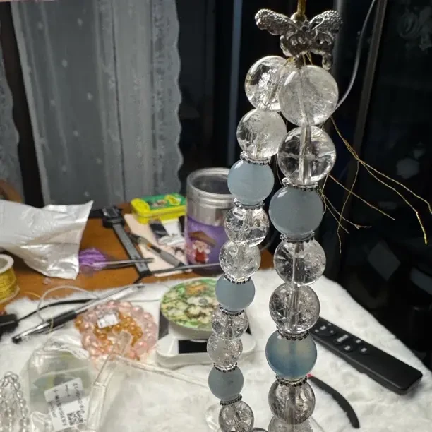 蓝色串珠白水晶手作手机链