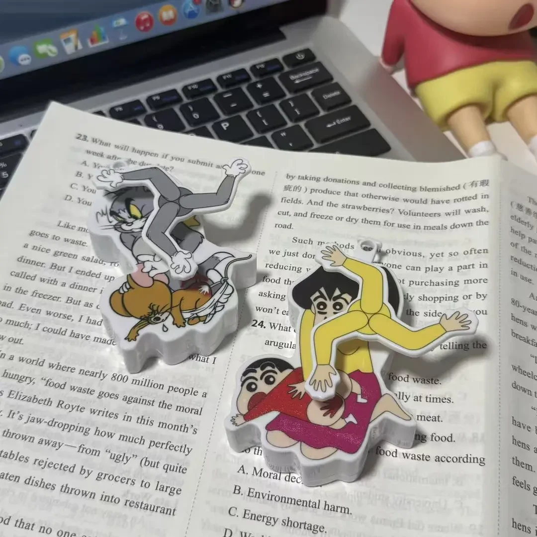 【咕噜】创意新奇蜡笔小新卡通按压趣味旋转便捷手持风扇钥匙扣挂件