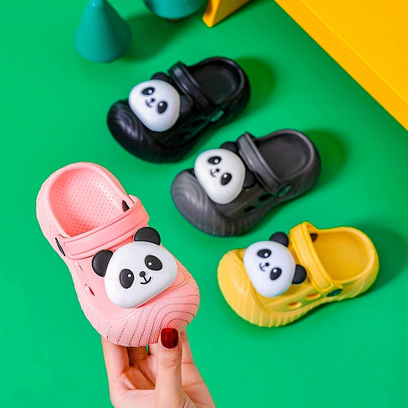 宝宝拖鞋男童熊猫夏季家居婴幼儿女童小孩软底洗澡防滑儿童洞洞鞋