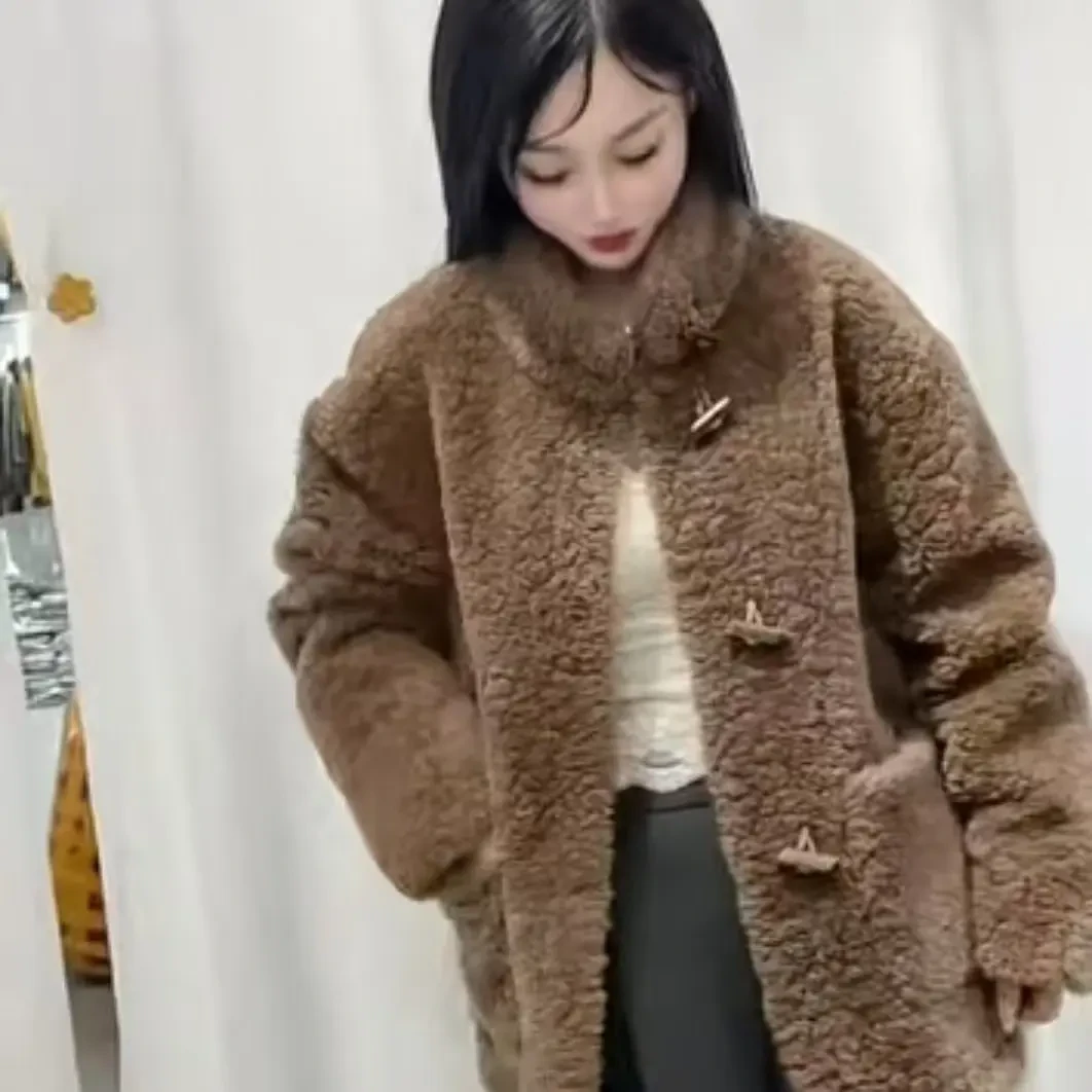 ［雪龙浩家］冬季女短外套女款短宽松羊羔毛外套宽松型中长款