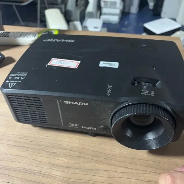夏普长焦特价投影仪 运费到付