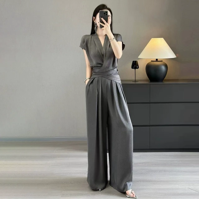 夏季薄款设计感交叉上衣高腰休闲显瘦垂感阔腿裤拖地长裤两件套装