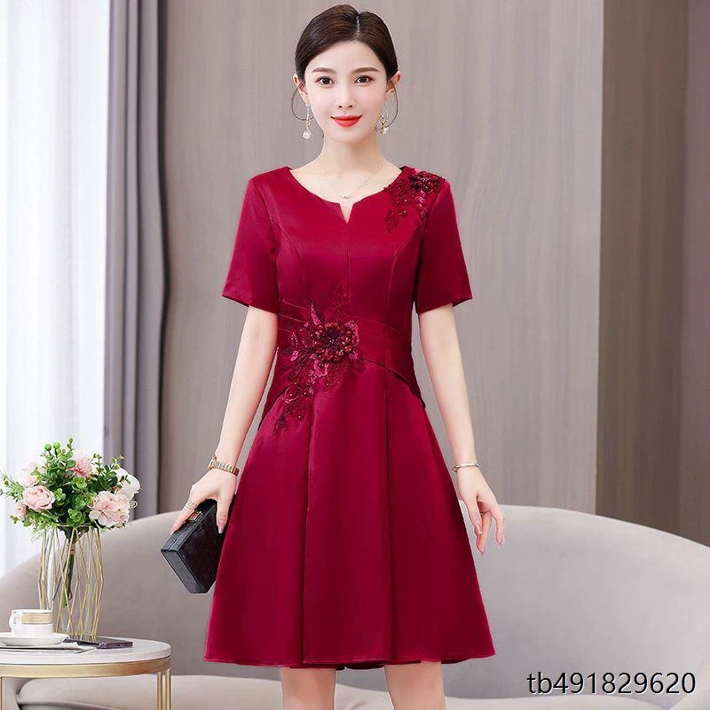 2025高档高端夏季晚礼服裙女年轻红色喜婆婆妈妈婚宴装高贵参加婚