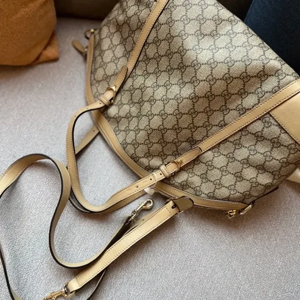 95新 GUCCI/古驰 老花拼奶茶色贝壳手提包