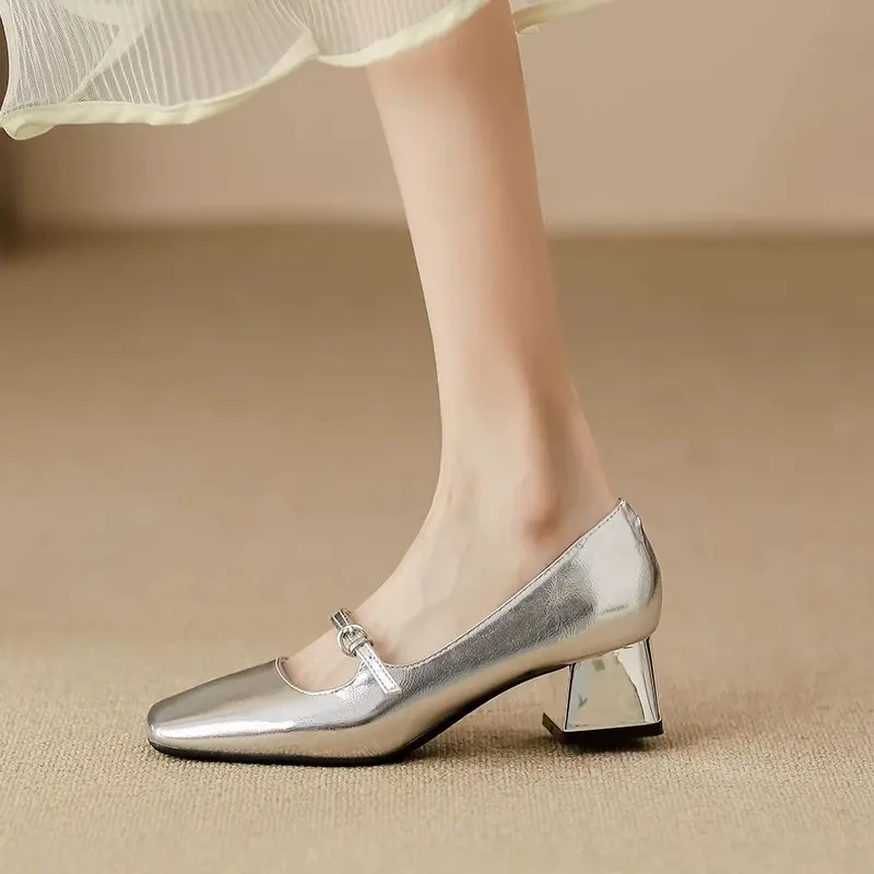 法式玛丽珍女鞋粗跟配裙子单鞋2025春秋款方头一字带不累脚高跟鞋