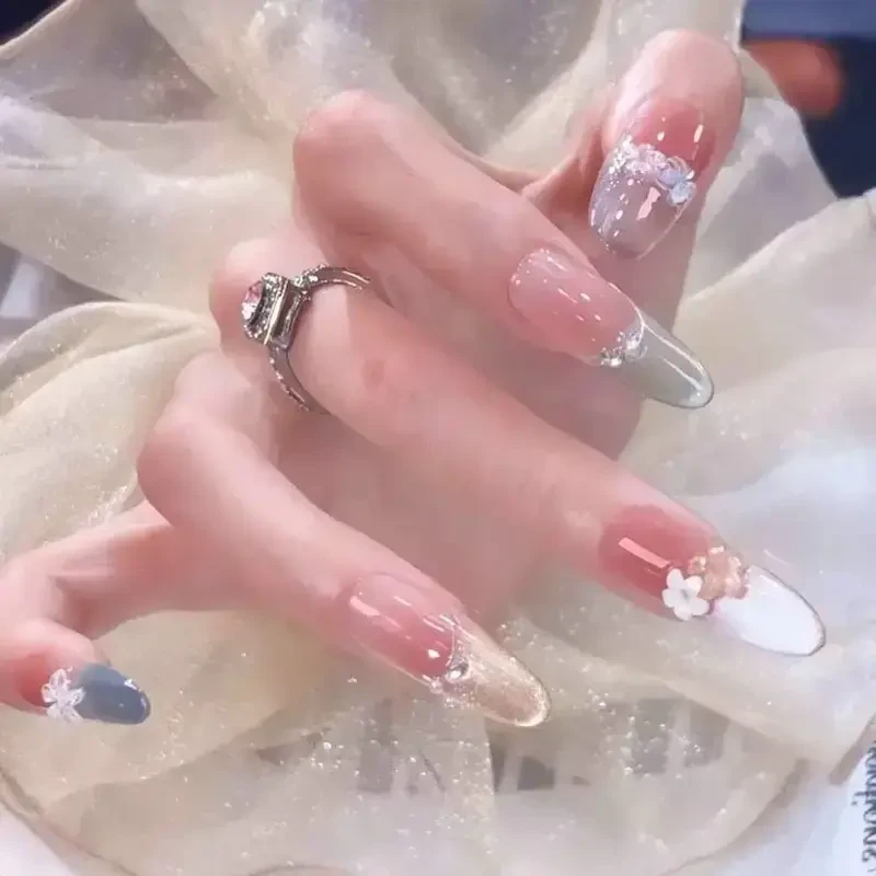 【水晶小花】纯手工穿戴甲光疗美甲简约高级感立体小花春季贴片