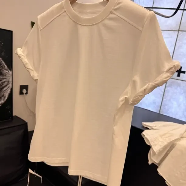 春季新款简约宽松圆领短袖百搭内搭T恤