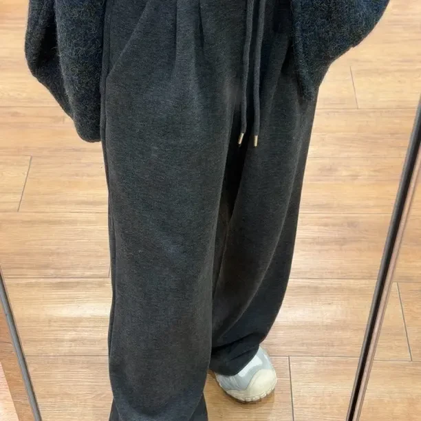 小鬼当家 秋冬新款小个子高腰显瘦灰色直筒阔腿休闲裤