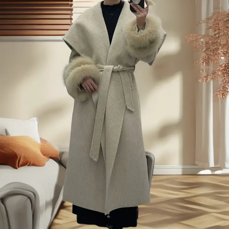 斗篷韩披肩外套2024高级感长款双面羊毛大衣狐狸双层毛袖大翻领女