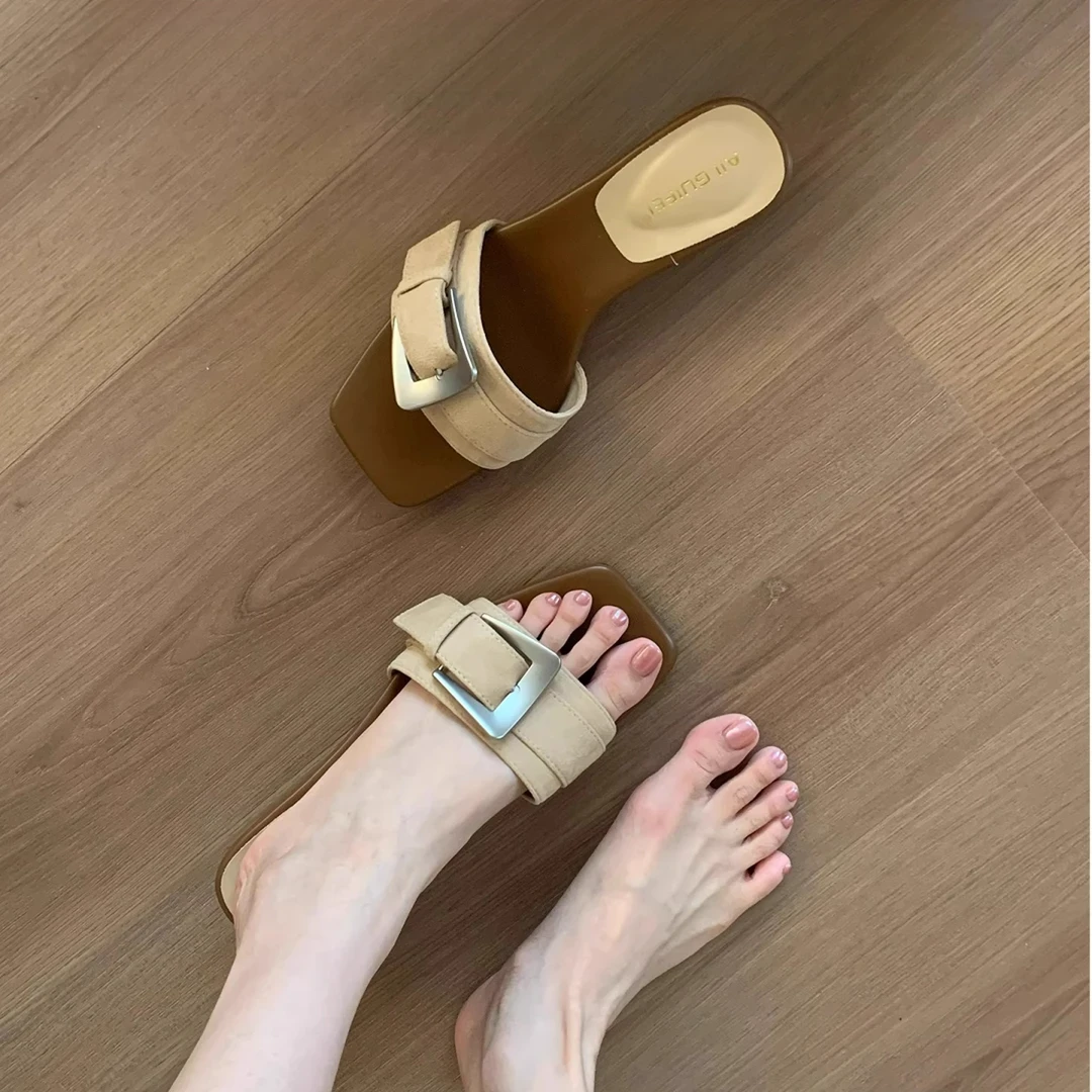 专柜！绝美4cm法式细跟露趾凉拖鞋外穿2025年夏季复古皮带扣一字拖