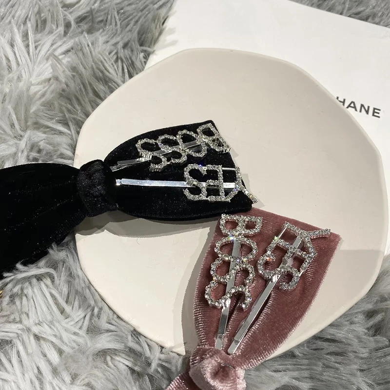 【字母丝绒蝴蝶结】 一眼就心动的亮钻蝴蝶结发夹MJ203011