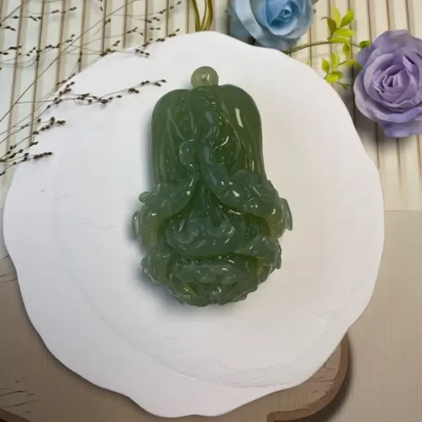 天然岫玉白菜纯手工雕刻吊坠男女吊件手把件
