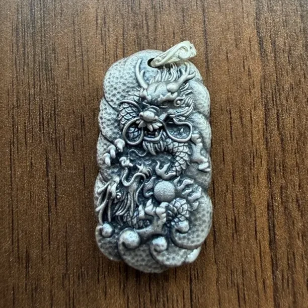 足银银制品 足银999生肖龙牌男士镂空复古12.5g