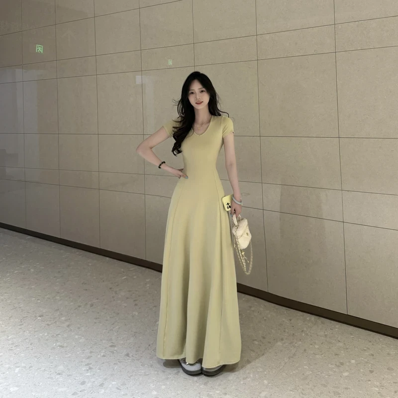 【思蜜妲】V领极地收腰长裙夏季法式温柔复古高腰坠感大摆连衣裙