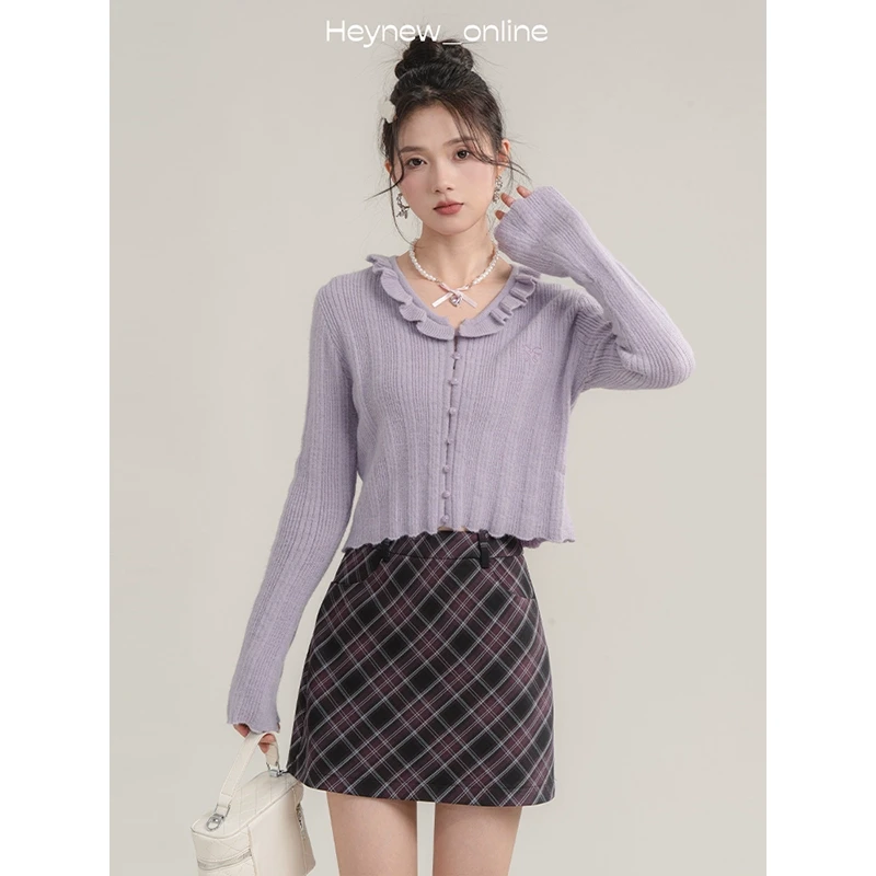 【年底宠粉福利】纯欲温柔刺绣蝴蝶结长袖针织衫-4Q356