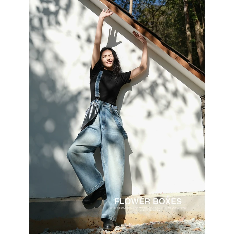 花匣子牛仔裤官方旗舰店爆款背带弯刀裤2025新款浅蓝老爹裤1165