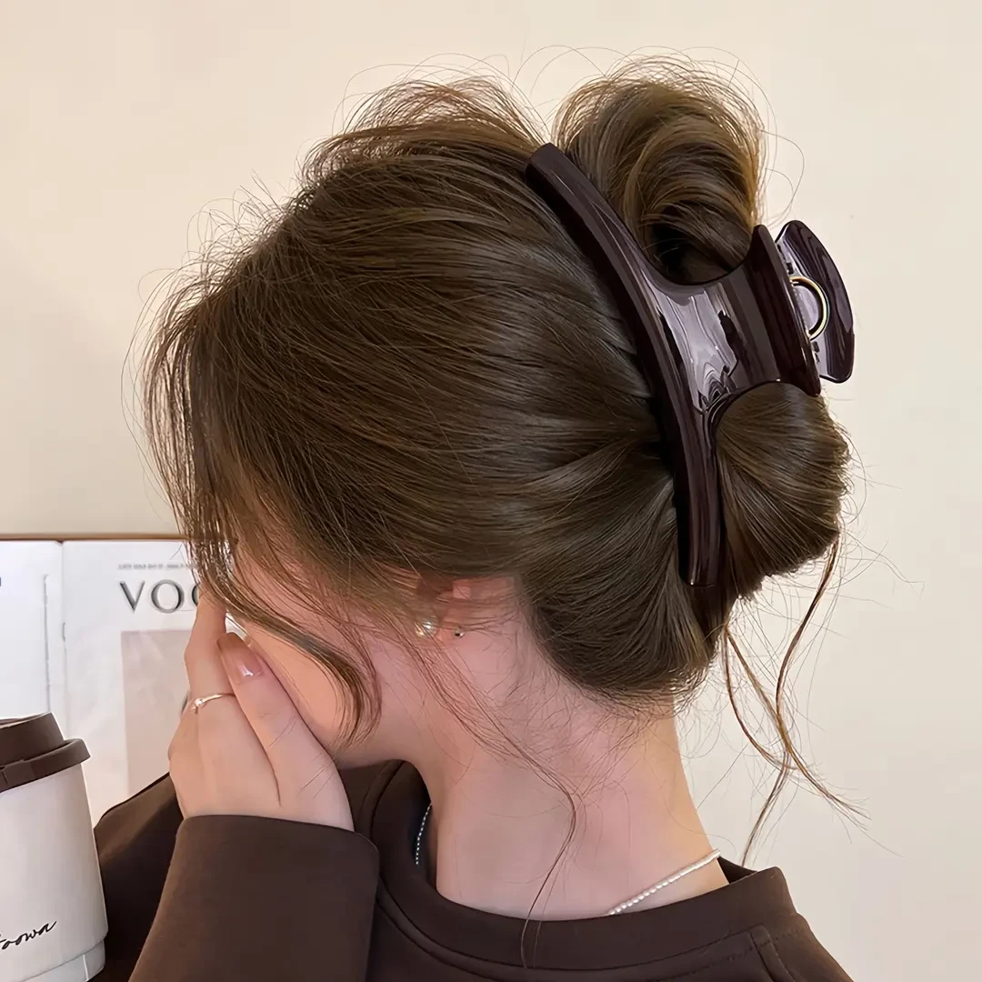 弧形抓夹女气质后脑勺盘发鲨鱼夹高级感2025新款发夹子发夹女款