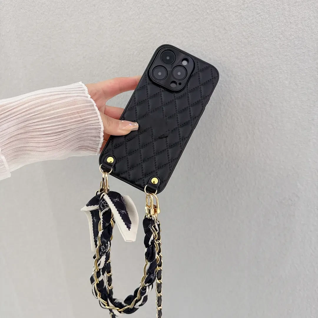 适用苹果华为荣耀三星小米手机壳新款丝巾手提斜挎小香网女款高档