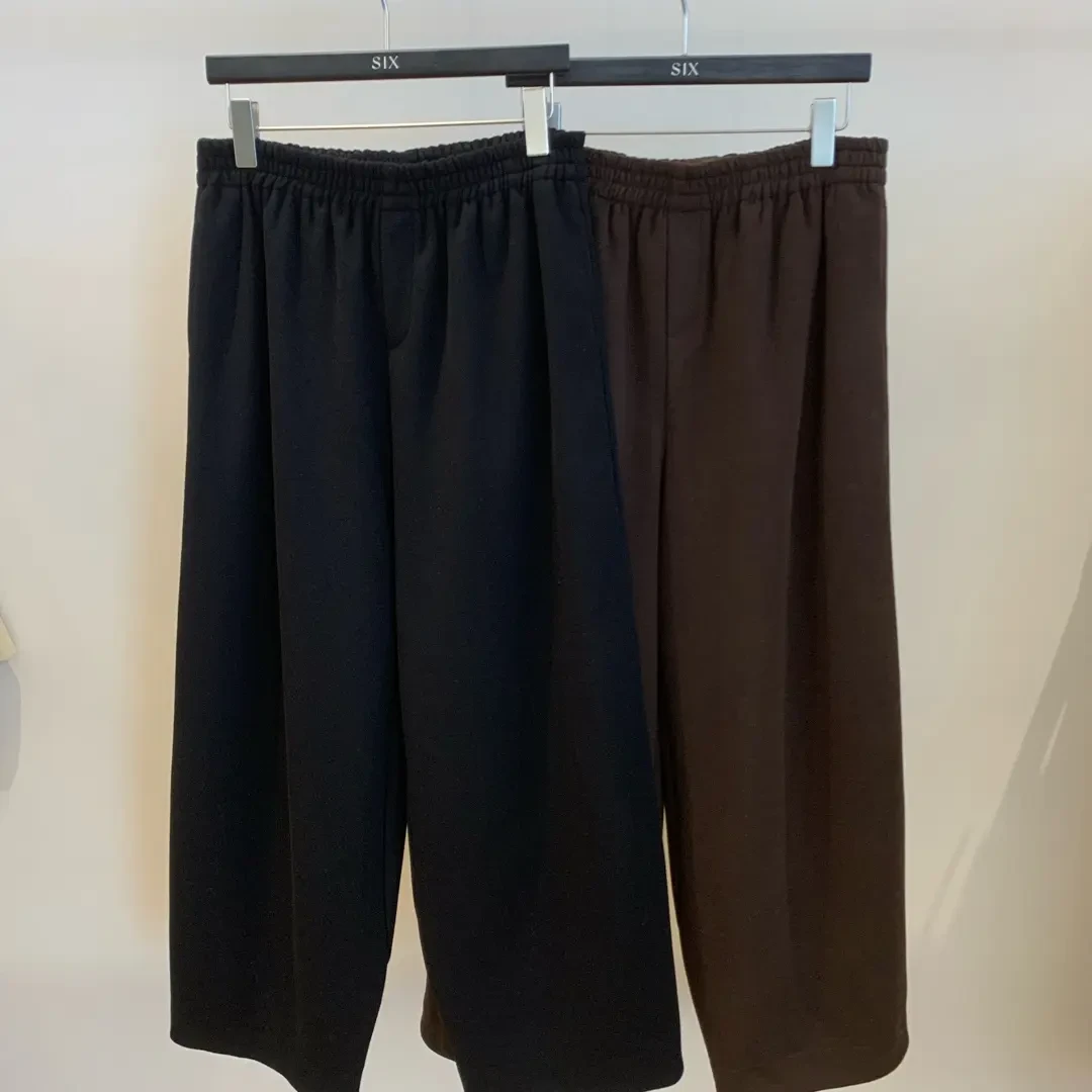 大码女设计感弧形羊毛裤