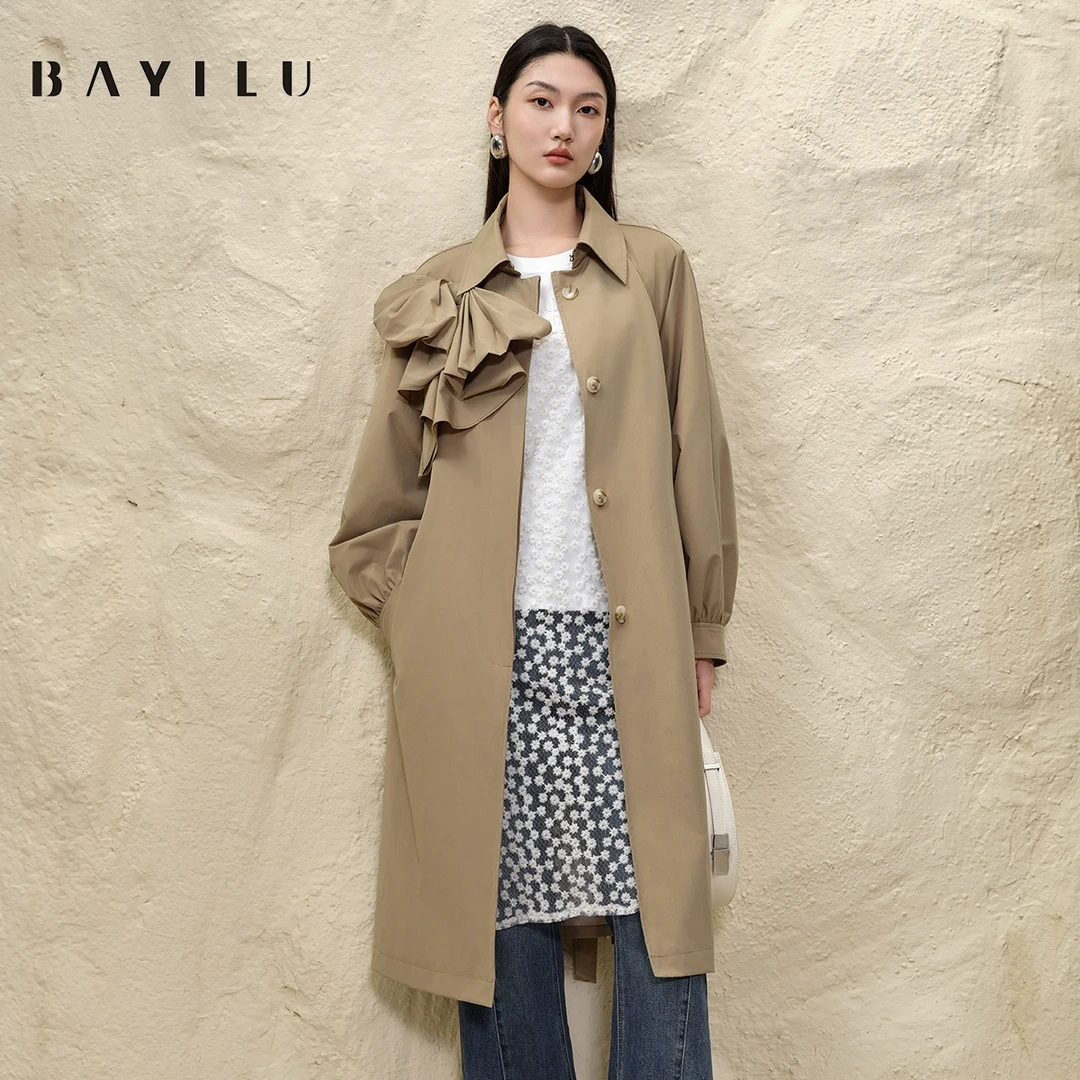 【初依】芭依璐2025春季风衣女蝴蝶结长款外套91F6001