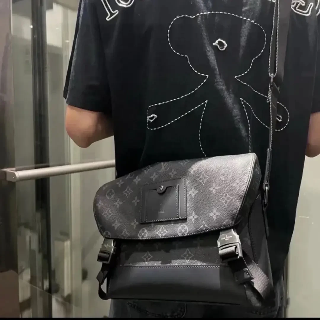 男包黑武士邮差礼盒包包单肩包运费险包装黑武士包新款邮差包休闲